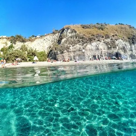 Con Giardino Esclusivo Di 1000 Mq, Piscina, Tennis, Calcio, Bocce Forio (Isola d'Ischia)