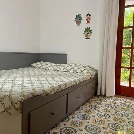 Con Giardino Esclusivo Di 1000 Mq, Piscina, Tennis, Calcio, Bocce Villa *