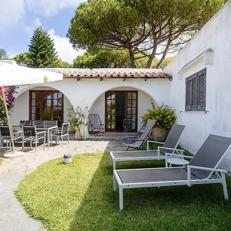 Con Giardino Esclusivo Di 1000 Mq, Piscina, Tennis, Calcio, Bocce Villa *